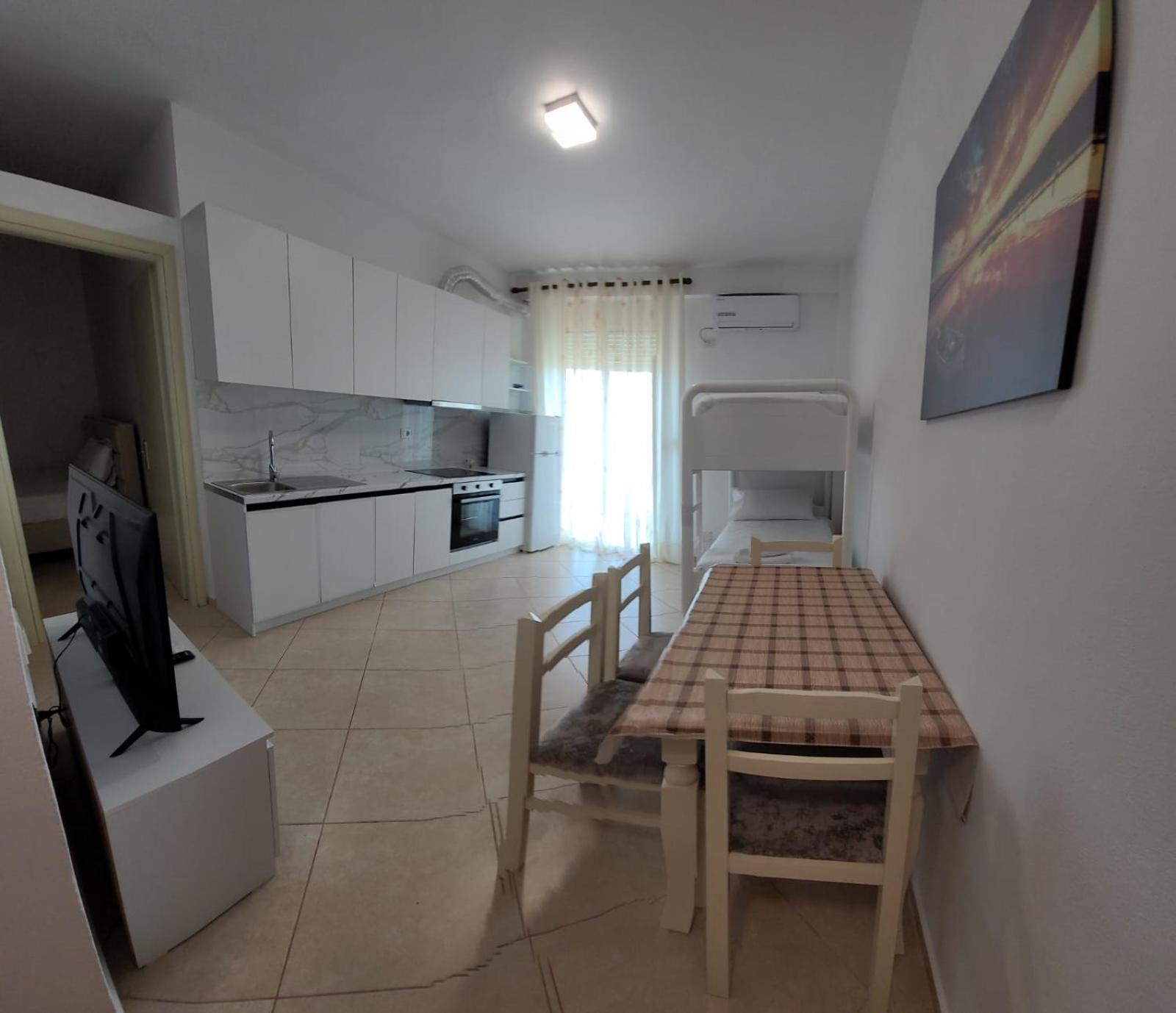 Sea View Vlora Apartment ภายนอก รูปภาพ